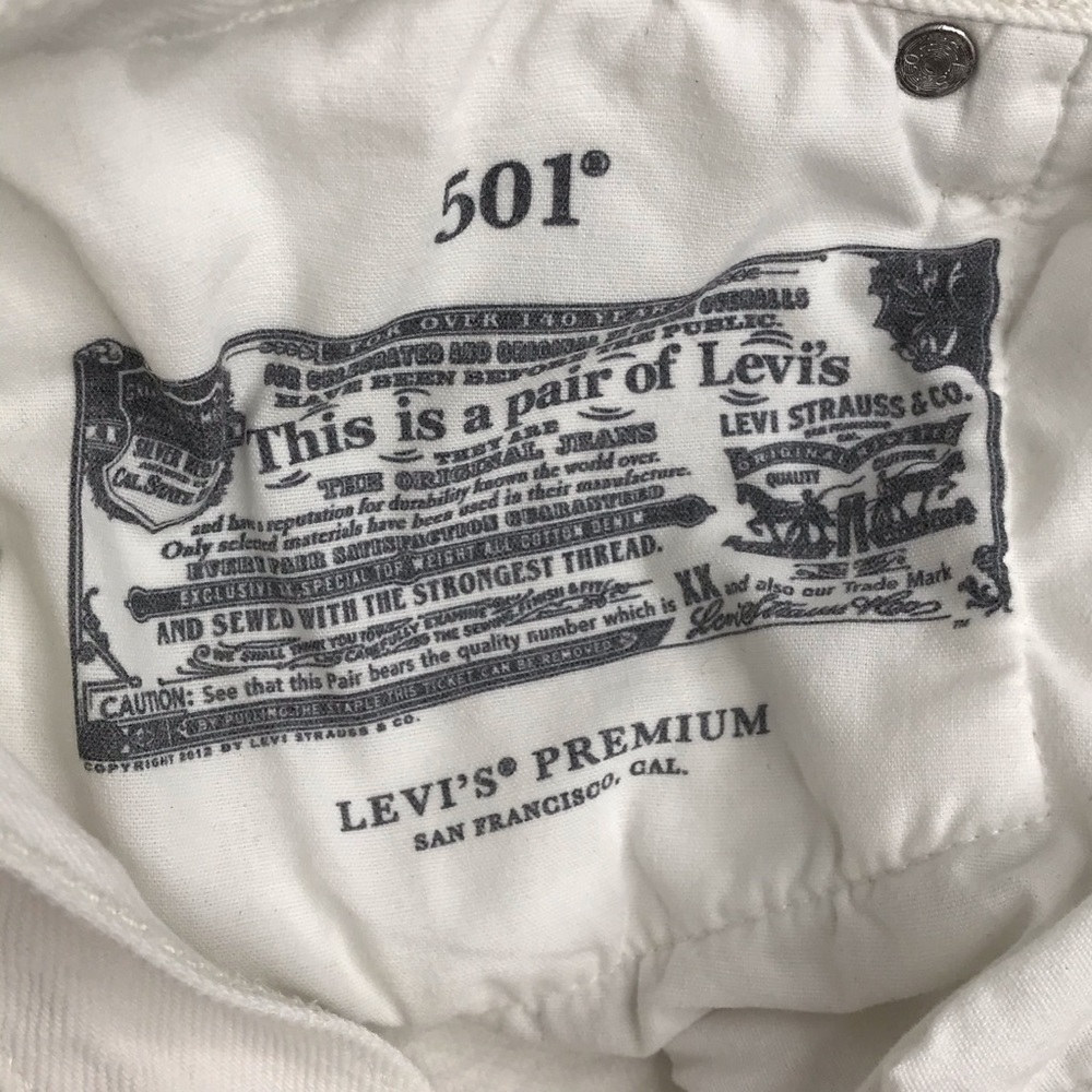 Levi’s 501 Women’s White Shorts Size 27 - Picture 9 of 15